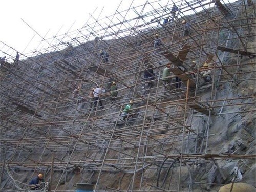 布尔津公路桩基检测